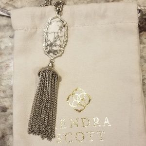 ❌SOLD❌Kendra Scott Howlite Everly